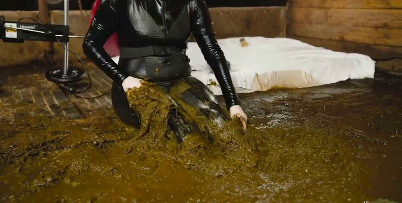 Download Asian - Catwoman Lyndra first time in the manure channel, Blowjob, Latex ShitWorld.net