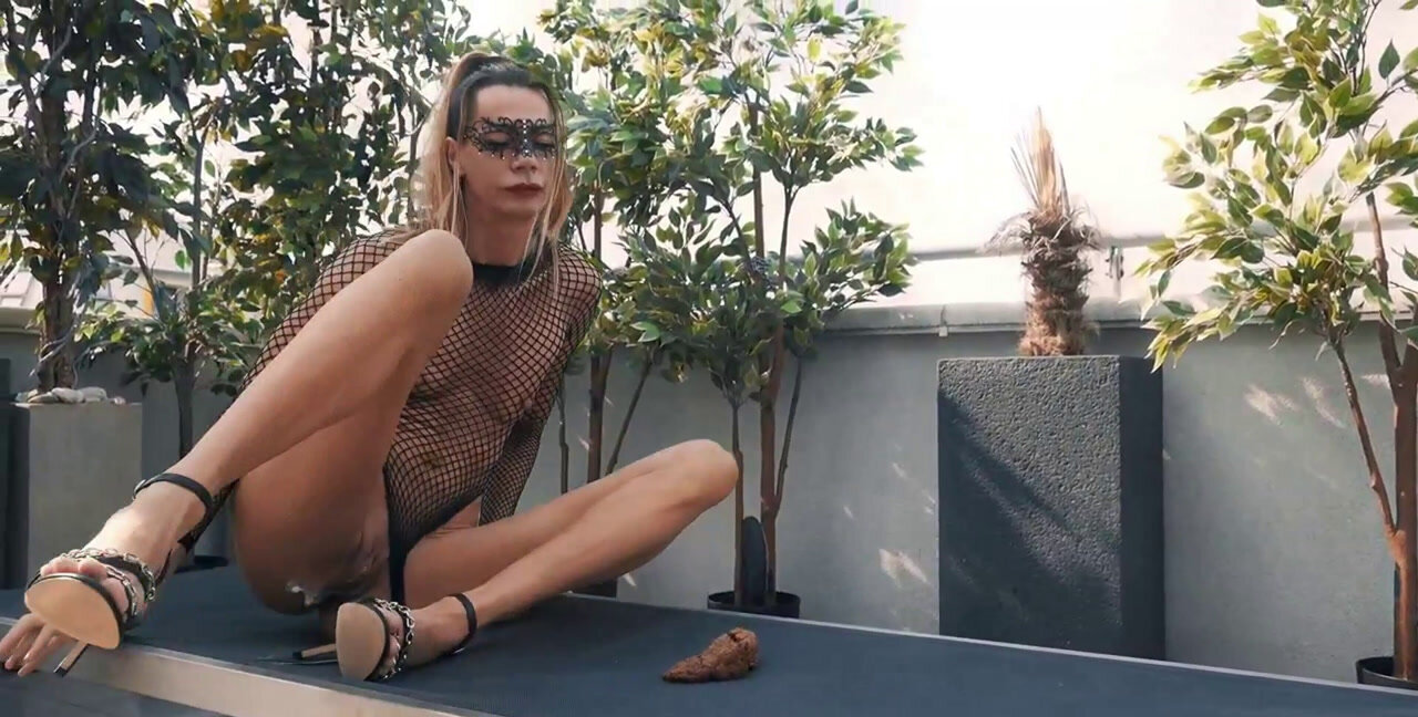 Download Solo - Blondie's Balcony Buffet, Eat Shit ShitWorld.net