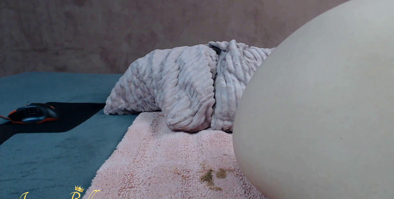 Download JanaBella - CRITICAL HIT!, Scatting, Masturbation ShitWorld.net