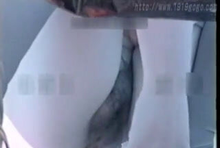 Voyeur Solo Set, Peeing