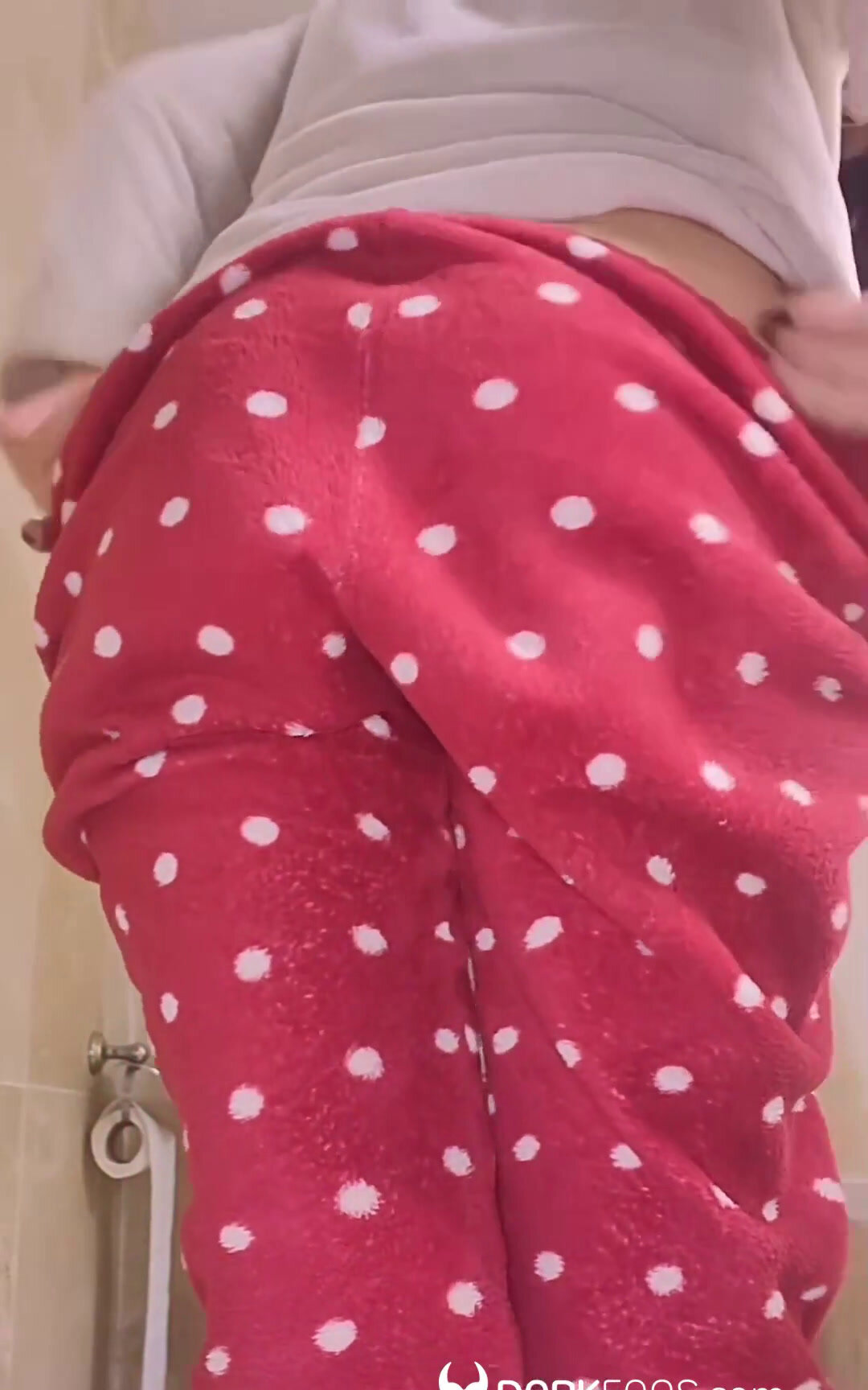 Download Solo - I take off my pajamas and what a friend I am to you, Big Pile, Amateur ShitWorld.net