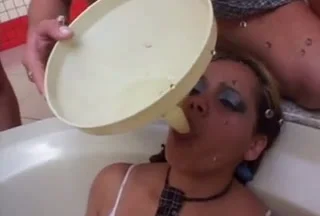 Lesbian Piss Girls vol.1, Peeing