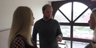 Dirty-Tina, nassetina6 - Doppelfick im Treppenhaus mit Lara-CumKitten 04 11 16, Pissing