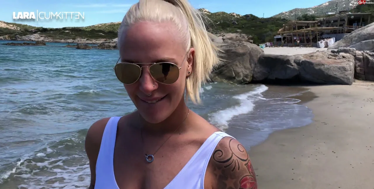 Lara-CumKitten - Fremdfick im Badeanzug - Strand Quickie mit Mega Facial 07, Amateur