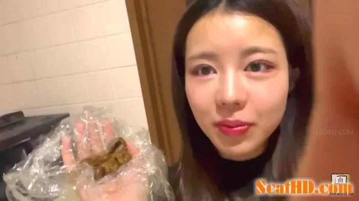 Japanese Girls - Girls Taking Poop Selfies with their Phones PART-5 FullHD 1080p / 1.78 GB