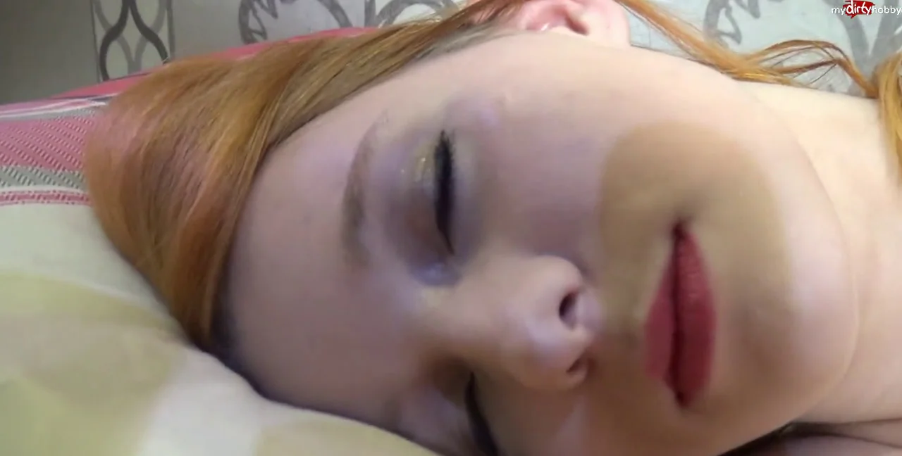 Perverse Almanac - Redhead's extrem feuchtes Erlebnis mit Lara-Shy, German, Anal