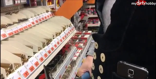 Perverse Almanac - IRRE!! Mitten im Baumarkt Public!!! mit Lexxi-Love, Amateur, Bukkake