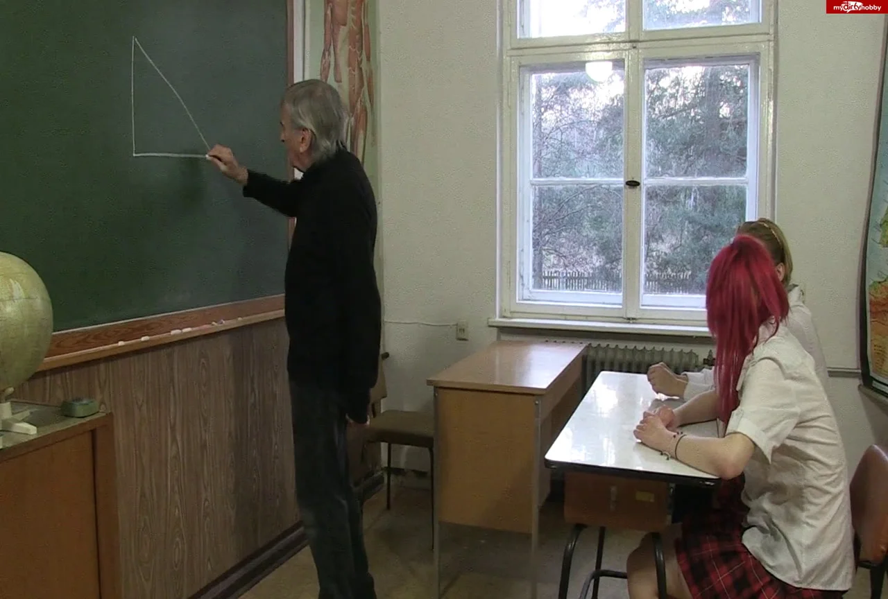 Perverse Almanac - STUPID SCHOOLGIRLS mit lolicoon, Blowjob, Solo