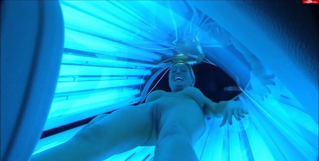Perverse Almanac - Solarium-Fick mit Ramona Deluxe, Amateur, Bukkake