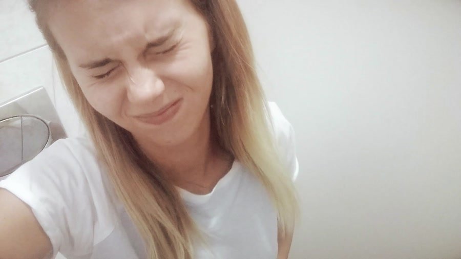 HotDirtyIvone - Airport public diarrhea shower, Shitting Girls, Amateur