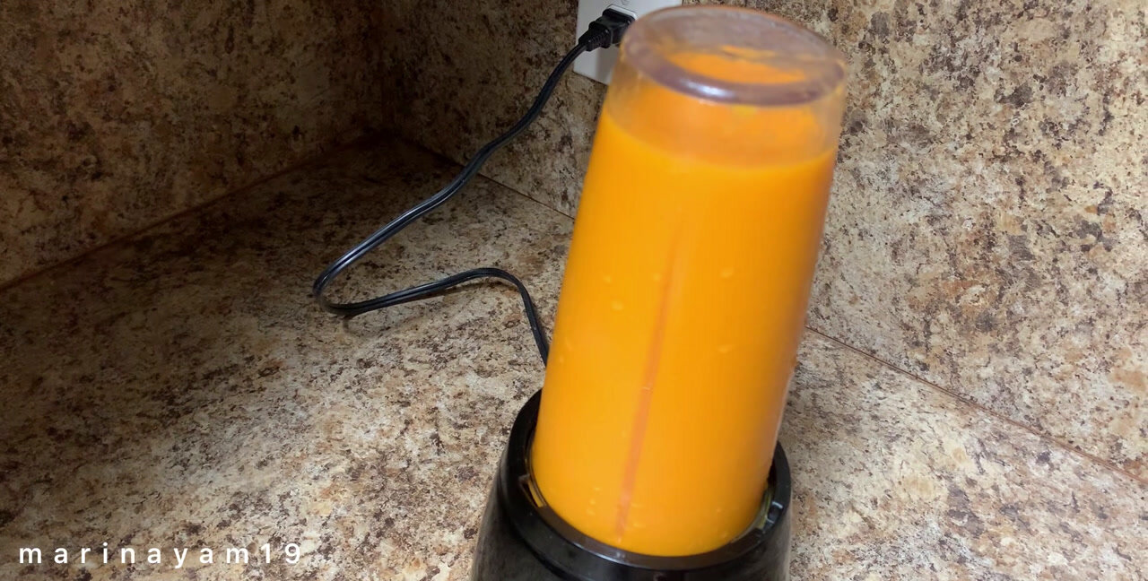 Download Marinayam19 - Why is my shit orange?, Solo, Piss ShitWorld.net