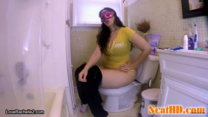 LoveRachelle2 - Shove Your Face Down My Toilet FullHD 1080p / 837 MB