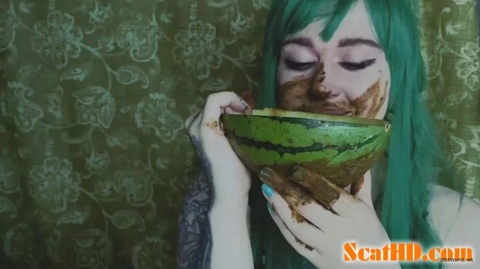 DirtyBetty - Watermelon Head FullHD 1080p / 653 MB