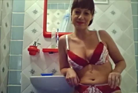 Download Santara - Me in bathtube full of poo and pee, Shitting, Netherlands ShitWorld.net