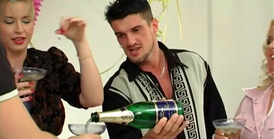 Tera Joy, Bibi Fox - There's No Stopping This Piss Orgy, Party Sex, Pissing