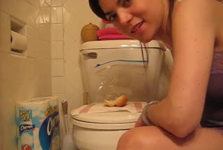 Download Amateur - Peteuse Thread, Toilet, Pooping ShitWorld.net