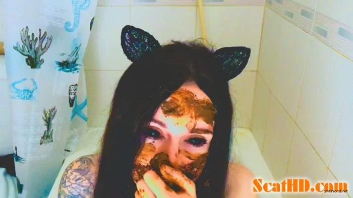 DirtyBetty - Transform into Hot shitty MOUSE FullHD 1080p / 349 MB