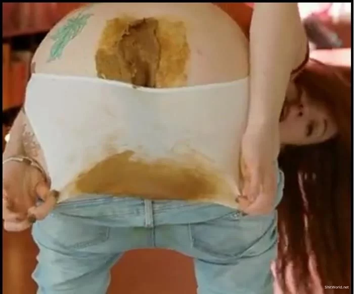 Eshly - Poop in Blue Jeans FullHD 1080p / 673 MB