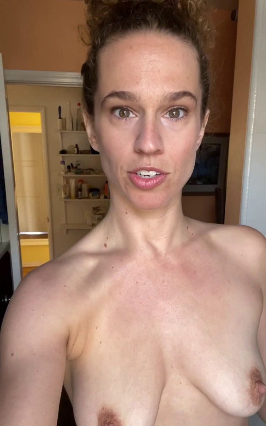 Download VibeWithMolly - Messy Poop on Plate, Shitting Girls, Amateur ShitWorld.net