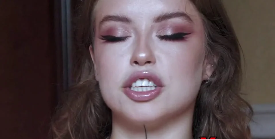 Download Eden Ivy - Pussy Licking Solo Set, Piss In Mouth, Spank ShitWorld.net