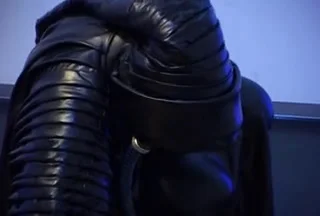 Fetish House 7 Das Vakuum-Bett, Latex, Rubber