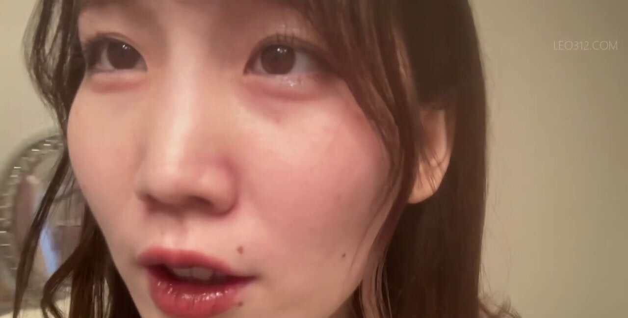 Asian - Erotic self-portraits of girls insulting, farting, Solo, Jav