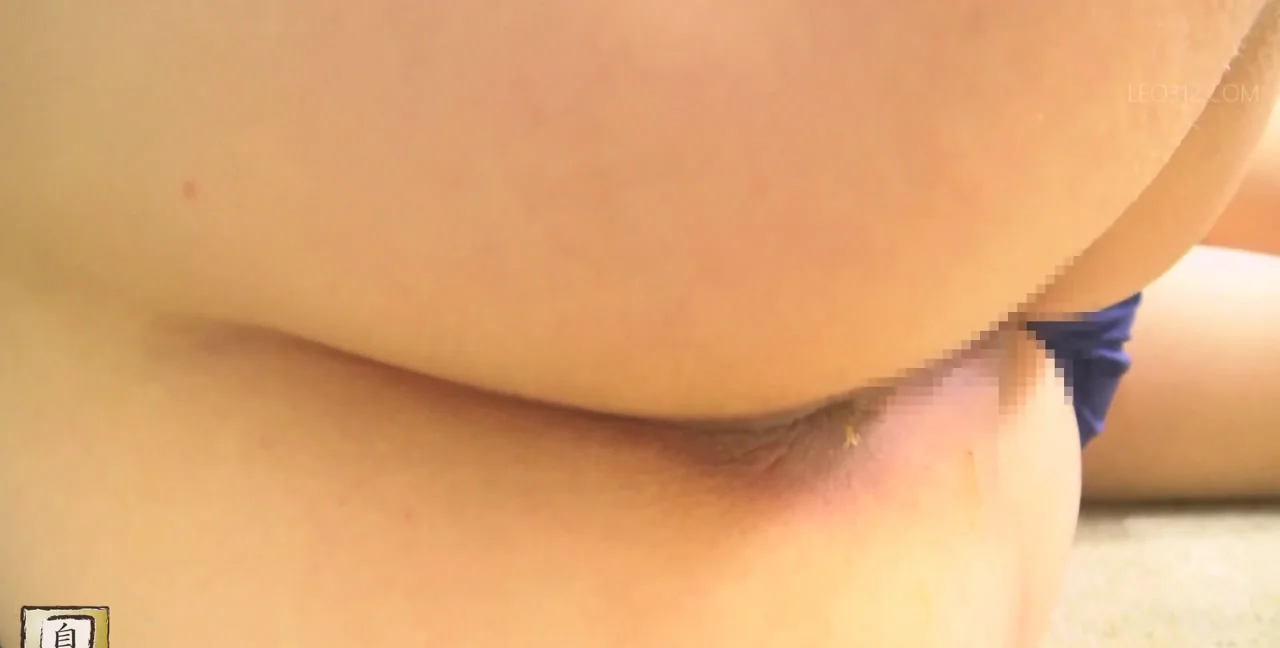 Lusty asses farting, pooping - Amateur girls bursting farts and dropping shit Part 7, Efro