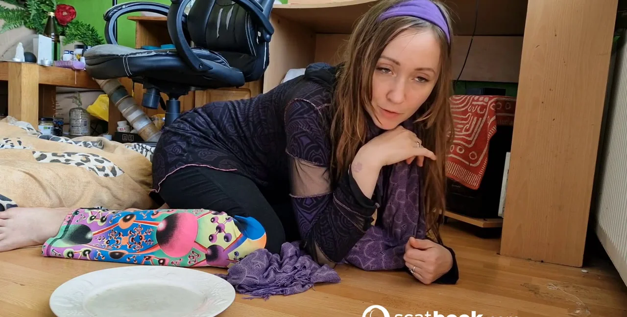 Download Solo - Huge turd on a plate, Natural Shit, Poop ShitWorld.net