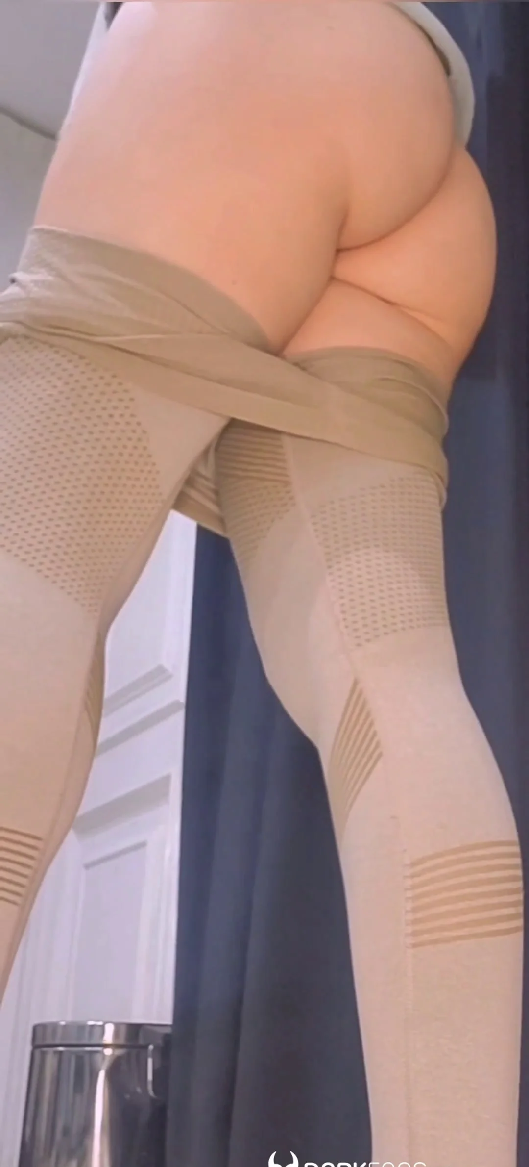 Download Domina Marbella - Scat pov con la menstruación abre bien la boca, Panty, Solo ShitWorld.net