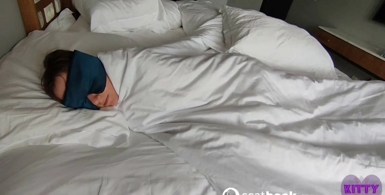Download Kitty Skatt - I full-on shit the bed! Too lazy to get up, Solo, Amateur ShitWorld.net