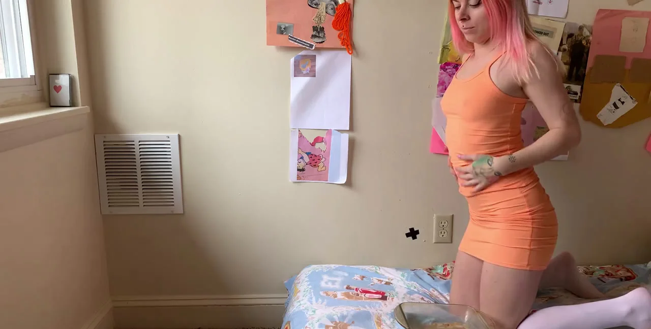 Download Kazeer - Kazer’s First Bed Shitting in a Glass Bowl, New Scat, Scatting Girl ShitWorld.net