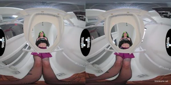 KittyCamTime - Goth Girl Kittycamtime Waters Her Toilet Goblin 2700p / 1.53 GB