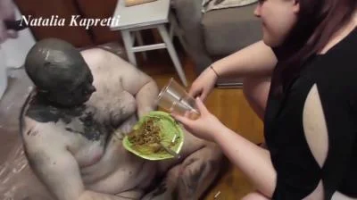 Feeding, Pushing Down Shit In The Pig’s Throat FullHD 1080p / 1.74 GB