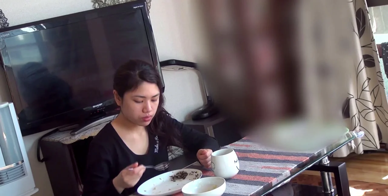 Asian - Kiyomi Magic Trick 2, Solo, Poop
