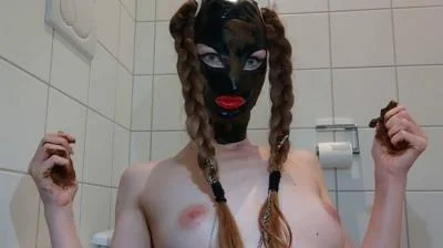 Shitting Rubber Mask FullHD 1080p / 411 MB