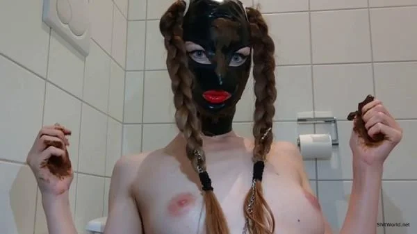 Shitting Rubber Mask FullHD 1080p / 411 MB