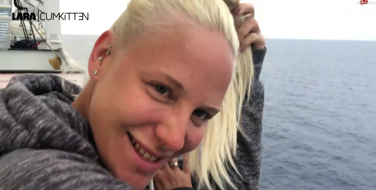 Lara-CumKitten - PRIVATES FICKVIDEO Spontan gefilmt mit dem Smartphone - XXL, Creampie, Anal