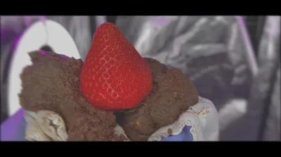 Shit Strawberries FullHD 1080p / 1.15 GB