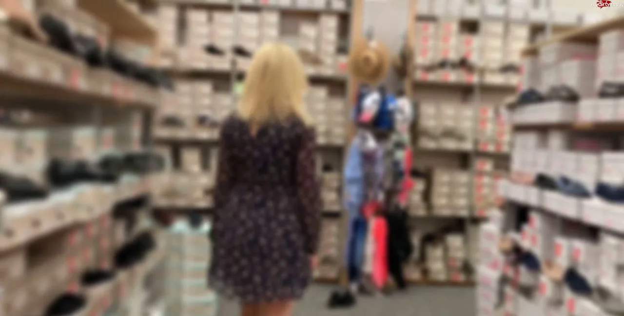 Devil Sophie, SteffiBlond - Public shoes shopping with the extra serving pee - I do, Facial