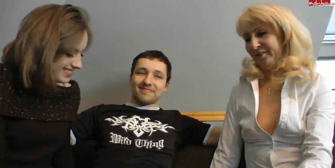 Download Monisworld - Dreierfick mit junger Dorfnutte, Amateur, Anal ShitWorld.net