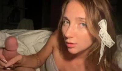 Macy Meadows, Scott Stark - Little Step Sister Sleepover Sex FullHD 1080p / 686.6 MB