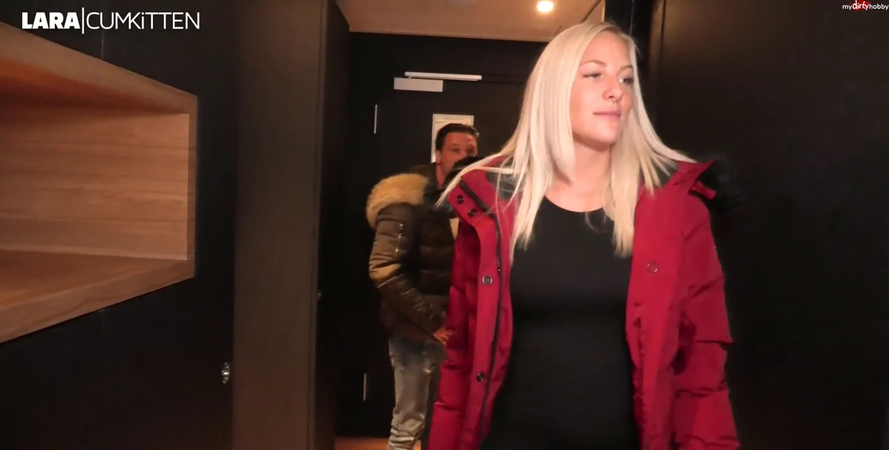 Lara-CumKitten - Von der Tanke in die Kiste FREMDFICK DATE mit mega Facial, Masturbation