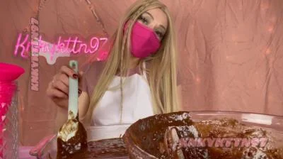 Kinky Bakery HD 720p / 506 MB