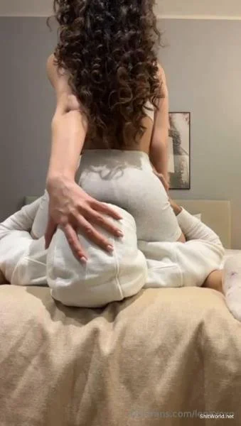 Lena OnlyFans 06 SD / 21.6 MB