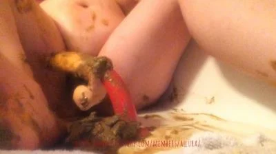 Hotwife Allura Plays With Poop And Makes a Mess FullHD 1080p / 1.81 GB