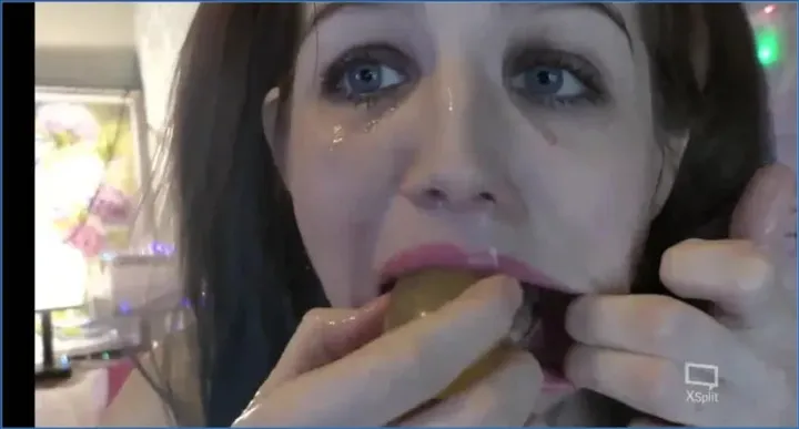 Download Prolapse Paradise - Nicol Remy in Puke1 ShitWorld.net