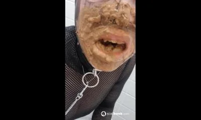 The slave eats her master's shit from the toilet HD 720p / 570.39 MB