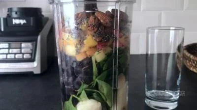 Afternoon Smoothie Gassy Poop HD 720p / 45.8 MB