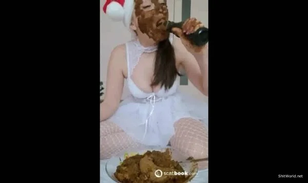 Santa's New Year's Gift (with 15 loads of shit) HD 720p / 395.68 MB