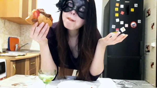 Scat Hot Dog Swallow By Top Scat Girl FullHD 1080p / 858 MB